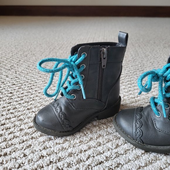 Frozen Princess Baby Boots Size 6 - Picture 5 of 7